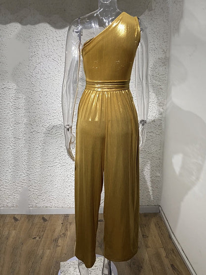 Well Tailored Garment with a Graceful Silhouette