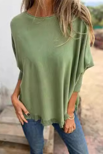 Well Tailored Sweater with a Graceful Silhouette