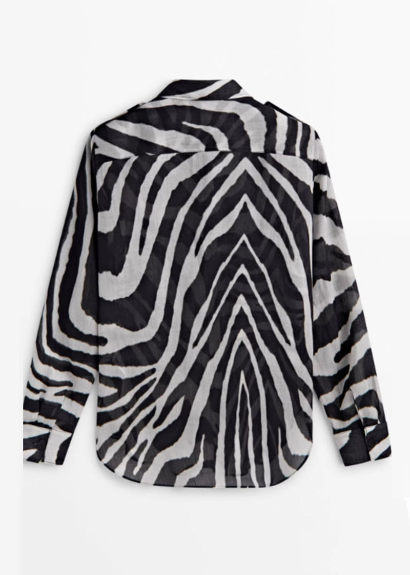 Beautifully Finished Shirt in a Timeless Design