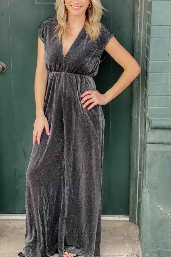 Beautifully Finished Garment in a Timeless Design