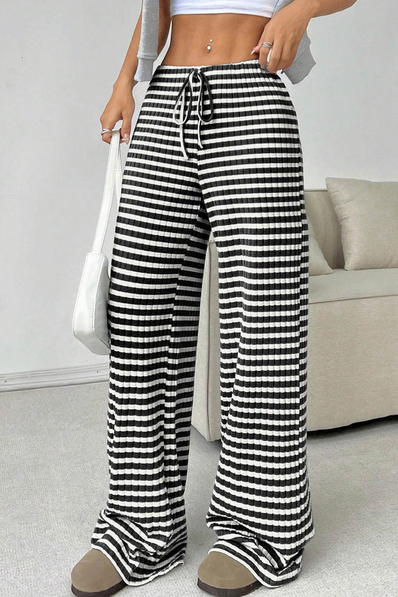 Classic Vintage Pants with a Flattering Fit