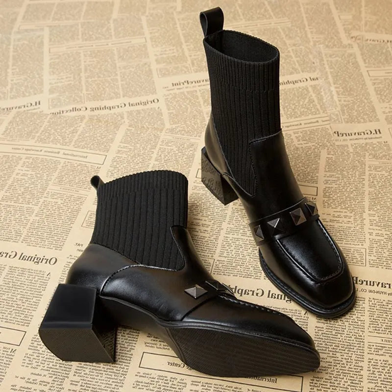Well Tailored Boots with a Graceful Silhouette