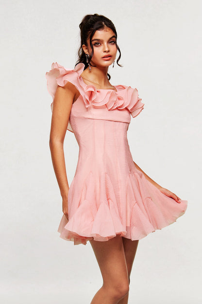 Beautifully Crafted Dress in a Classic Style
