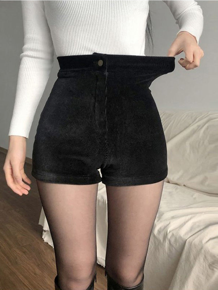 Classic Vintage Pants with a Flattering Fit