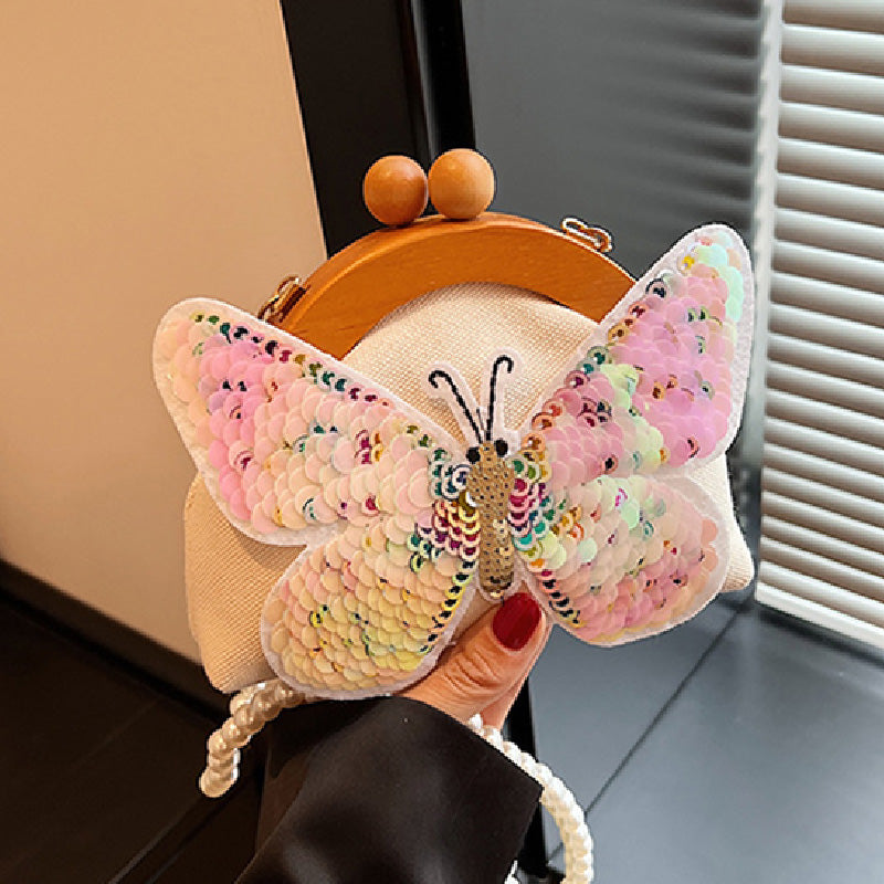 Gracefully Styled Bag for Any Occasion