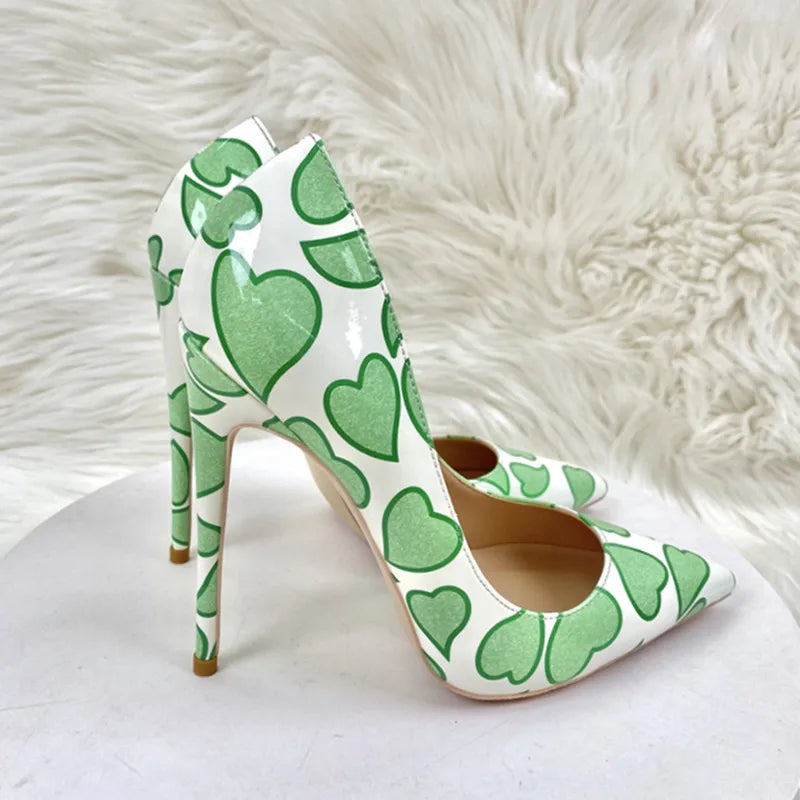 Well Tailored Shoes with a Graceful Silhouette