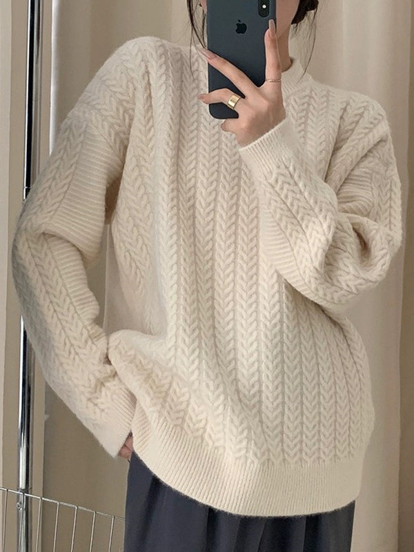 Effortlessly Elegant Sweater with a Timeless Design