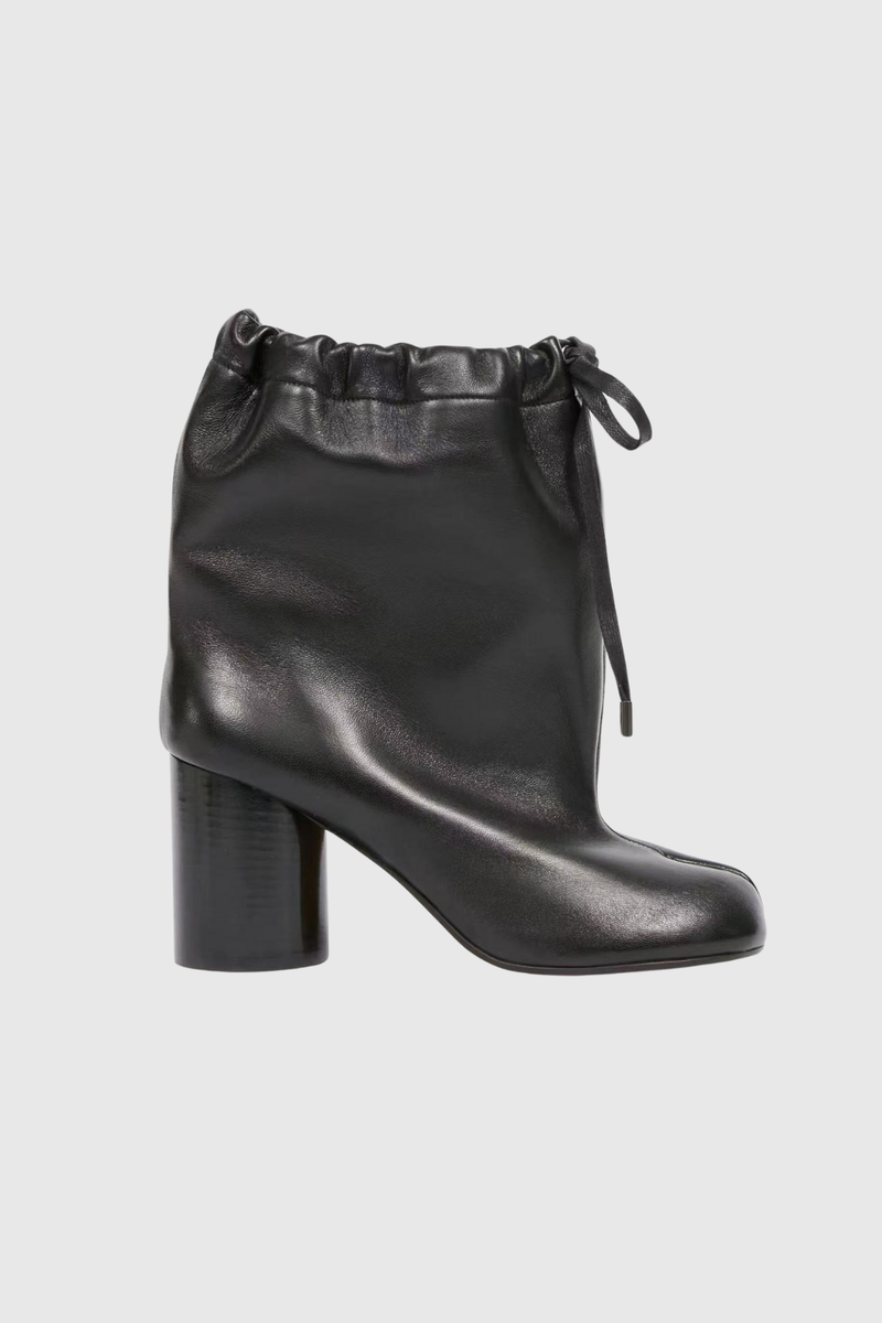 Polished Boots with an Effortless Classic Look