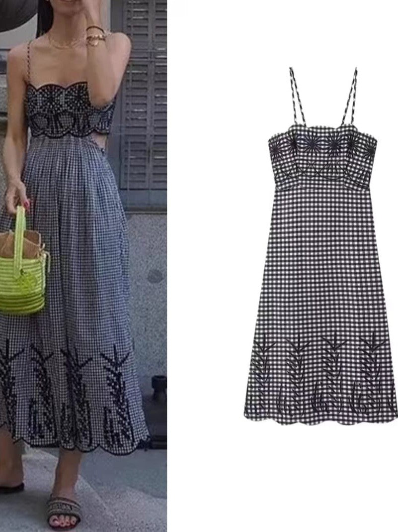 Effortlessly Elegant Dress with a Timeless Design