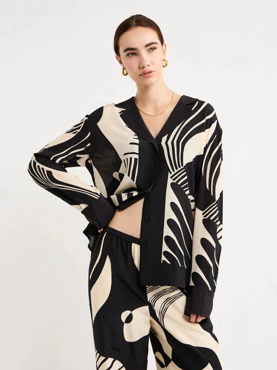 Polished Shirt with an Effortless Classic Look