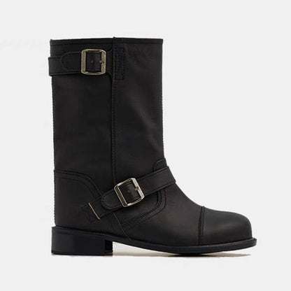 Beautifully Finished Boots in a Timeless Design