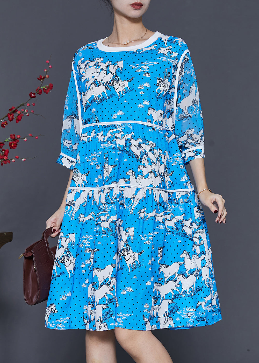 Classic Vintage Dress with a Flattering Fit