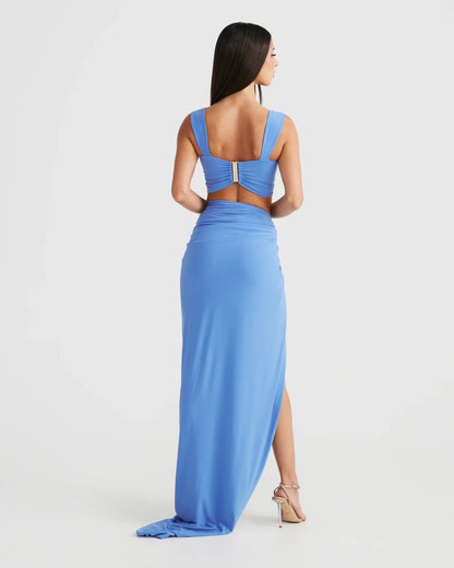 Effortlessly Elegant Garment with a Timeless Design
