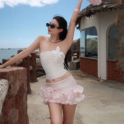Effortlessly Elegant Top with a Timeless Design