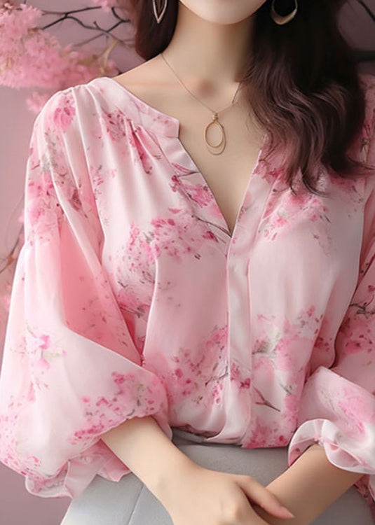 Beautifully Crafted Blouse in a Classic Style