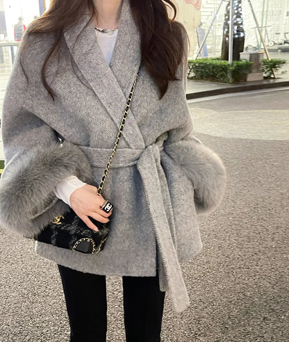 Effortlessly Elegant Coat with a Timeless Design