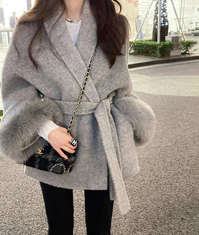 Effortlessly Elegant Coat with a Timeless Design