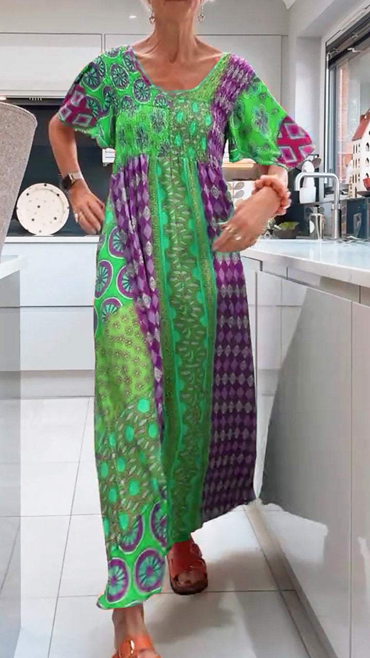 Effortlessly Elegant Dress with a Timeless Design