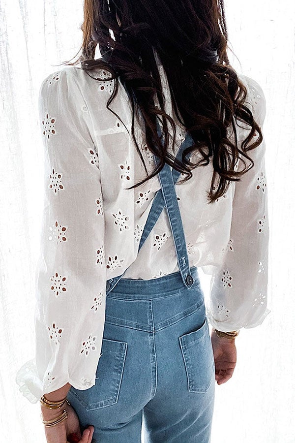Gracefully Styled Garment for Any Occasion