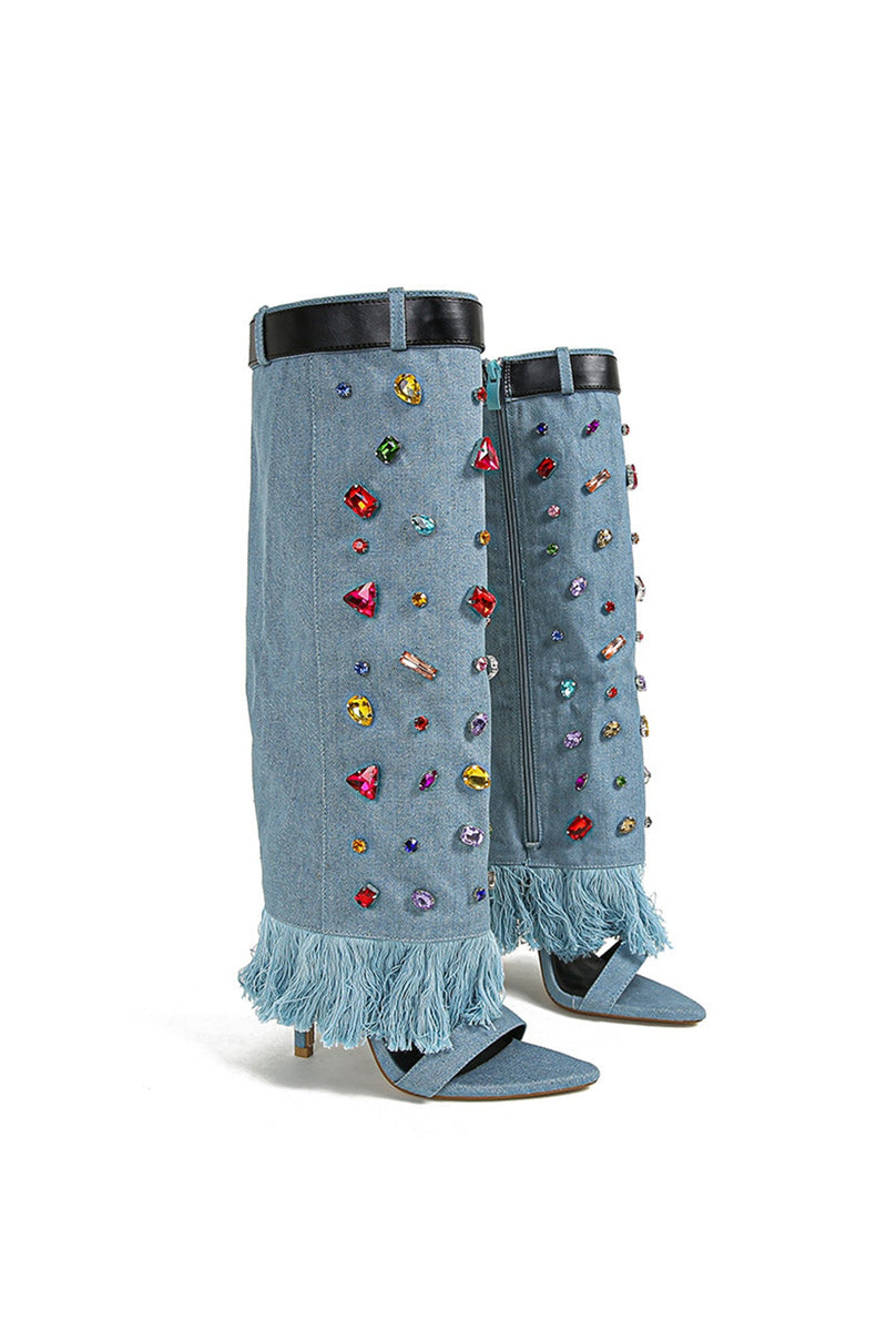 Effortlessly Elegant Boots with a Timeless Design