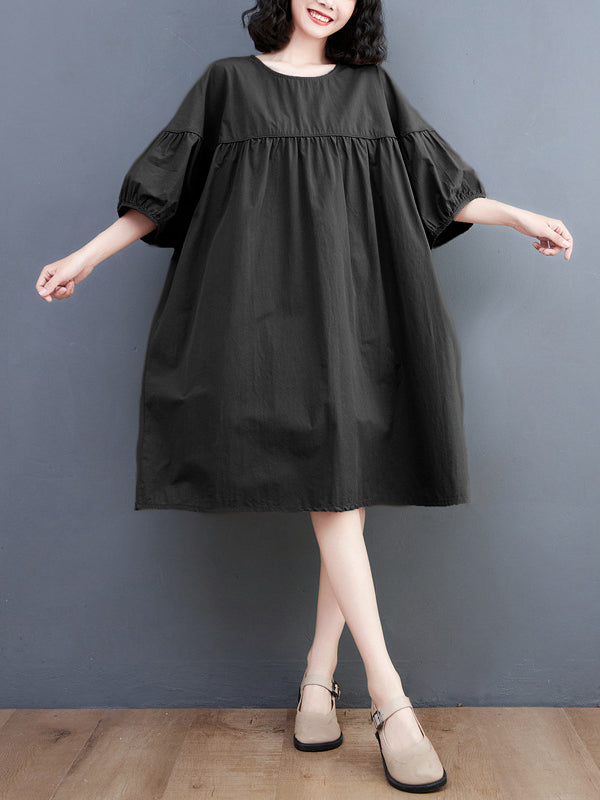 Classic Vintage Dress with a Flattering Fit