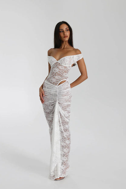 Effortlessly Elegant Dress with a Timeless Design