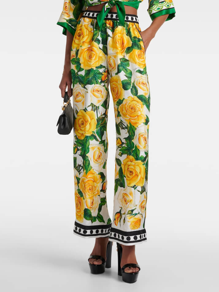 Well Tailored Pants with a Graceful Silhouette