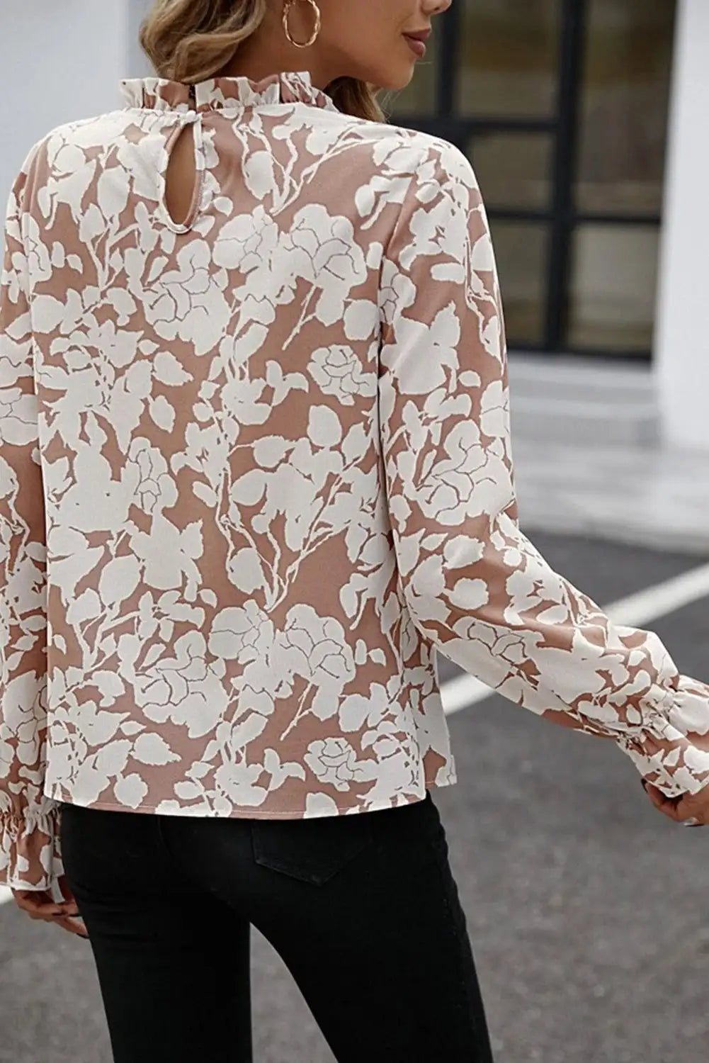Elegantly Styled Blouse for Everyday Wear
