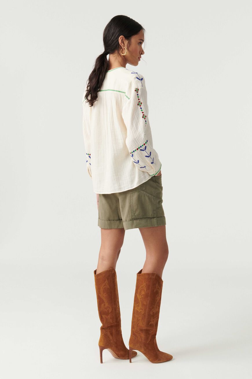 Polished Shirt with an Effortless Classic Look