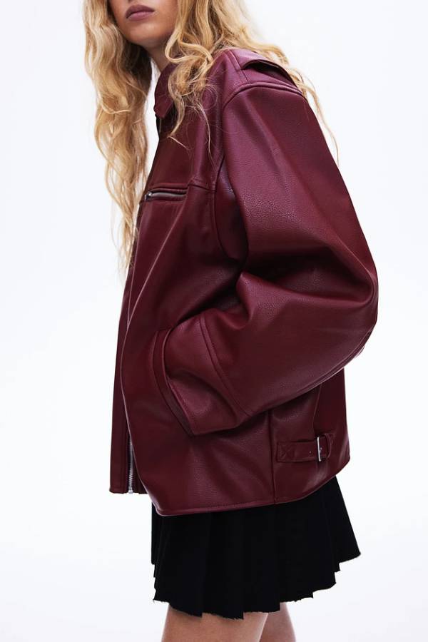 Well Tailored Jacket with a Graceful Silhouette