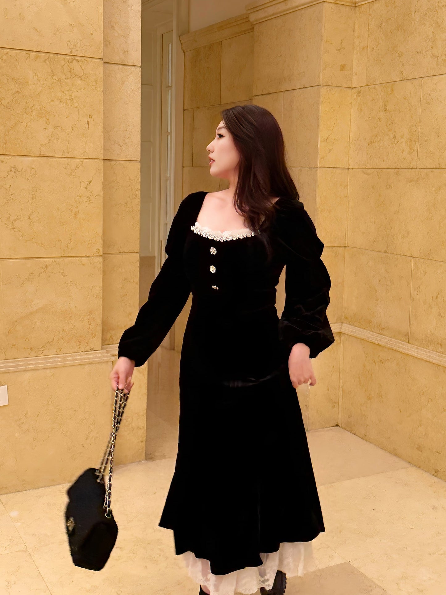 Beautifully Crafted Dress in a Classic Style