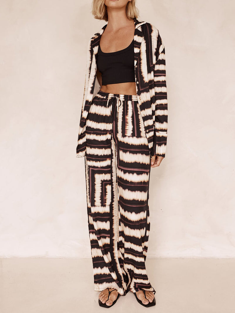 Gracefully Styled Pants for Any Occasion