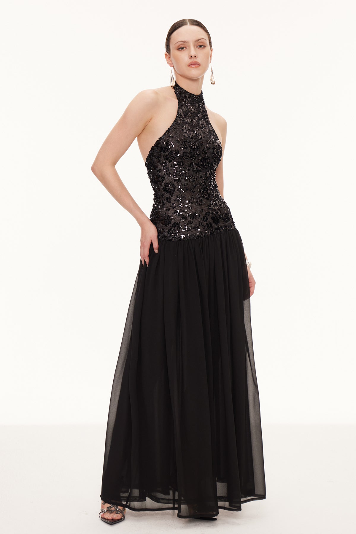 Sophisticated Dress with a Clean Classic Look