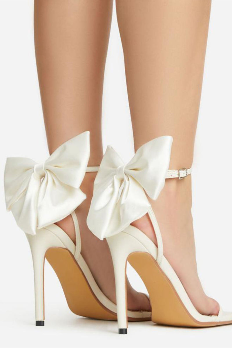 Polished Heels with an Effortless Classic Look