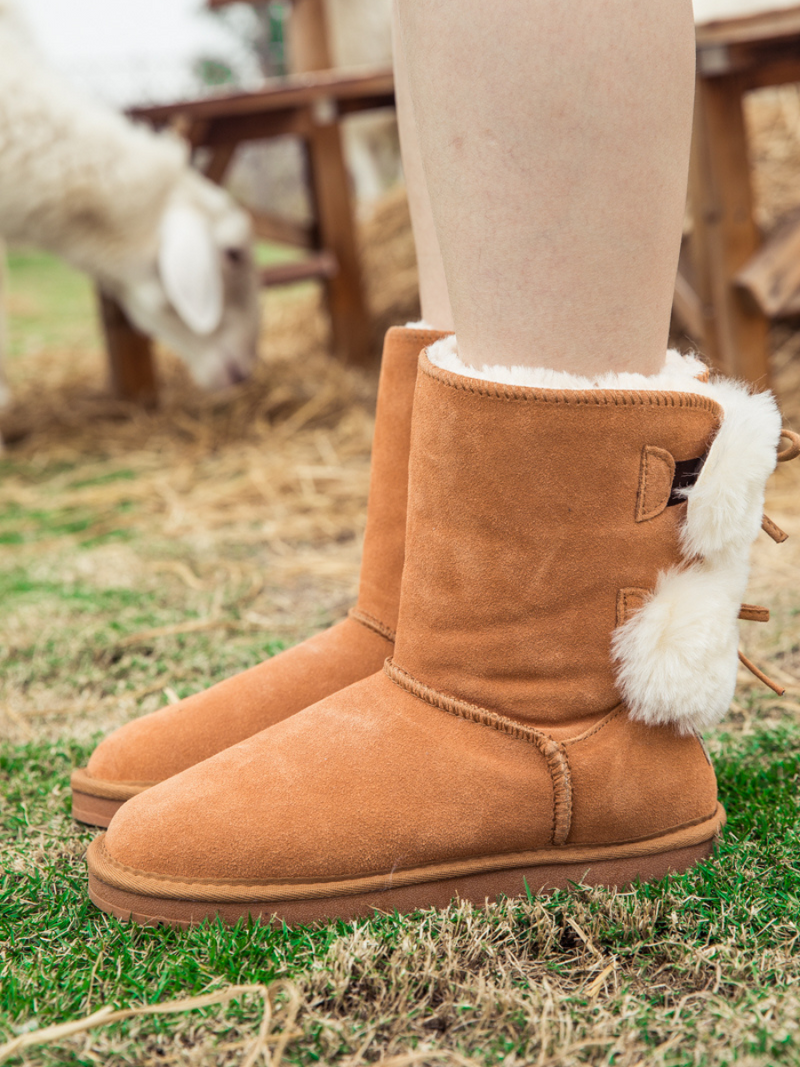 Polished Boots with an Effortless Classic Look