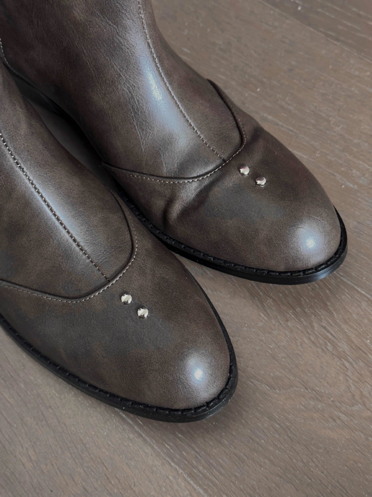 Sophisticated Boots with a Clean Classic Look
