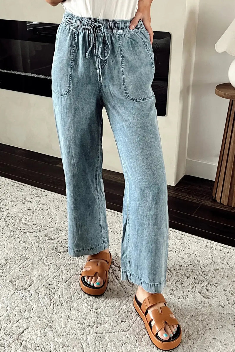 Elegantly Styled Pants for Everyday Wear