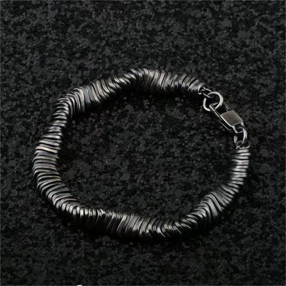 Effortlessly Elegant Garment with a Timeless Design