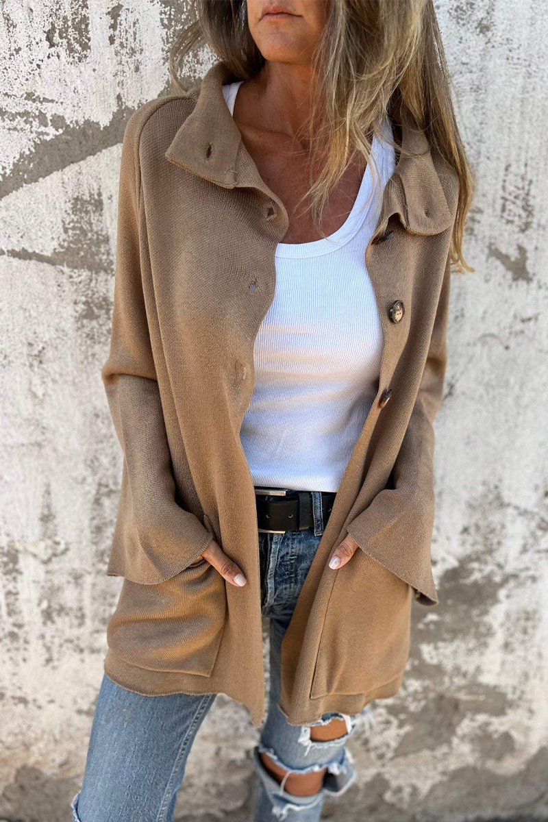 Sophisticated Garment with a Clean Classic Look
