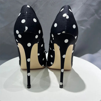 Polished Heels with an Effortless Classic Look