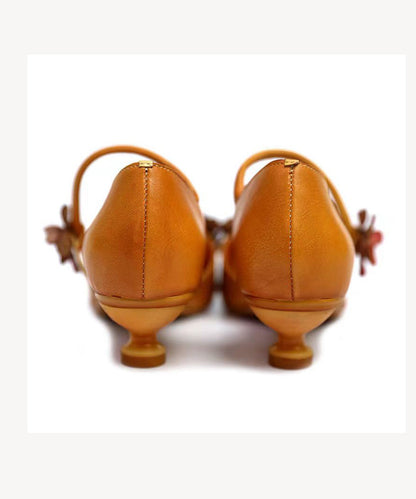 Well Tailored Sandals with a Graceful Silhouette