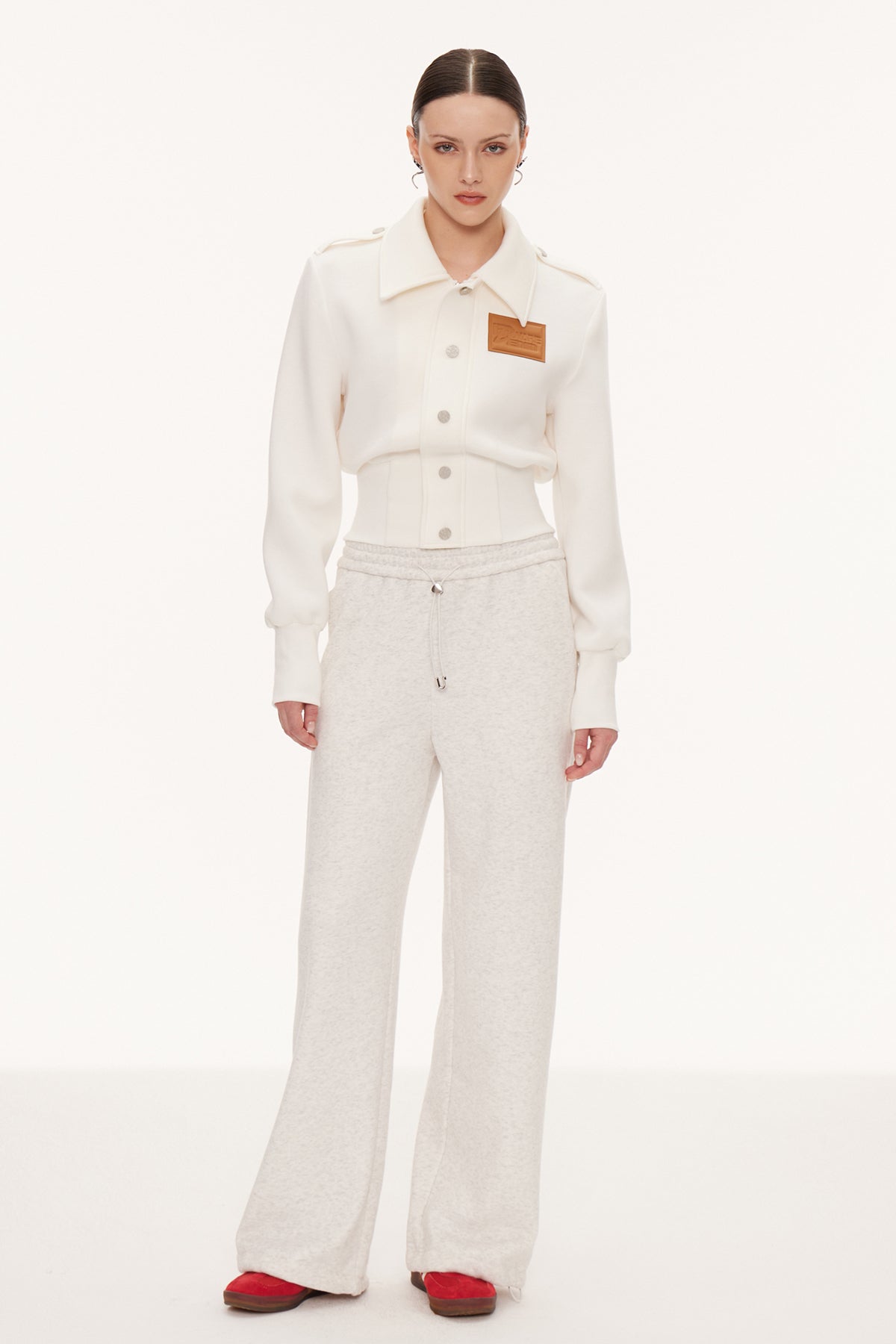 Effortlessly Elegant Jacket with a Timeless Design