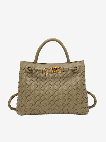 Beautifully Finished Bag in a Timeless Design