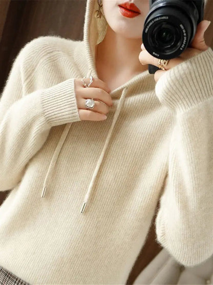 Effortlessly Elegant Sweater with a Timeless Design