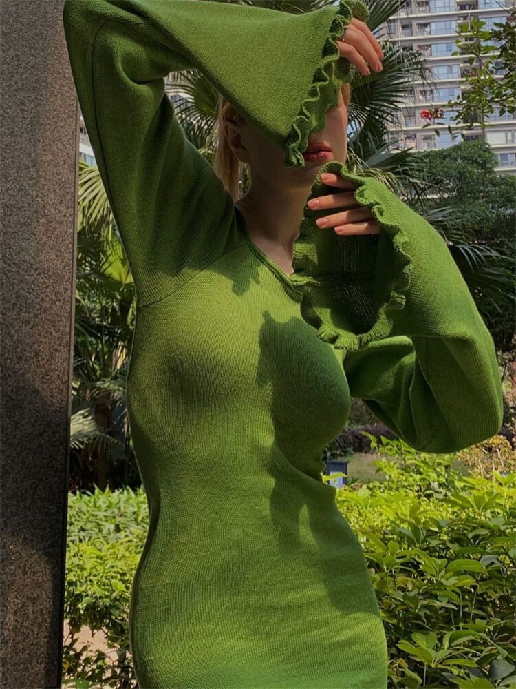 Gracefully Styled Dress for Any Occasion