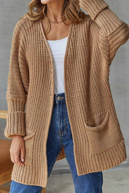 Effortlessly Elegant Cardigan with a Timeless Design