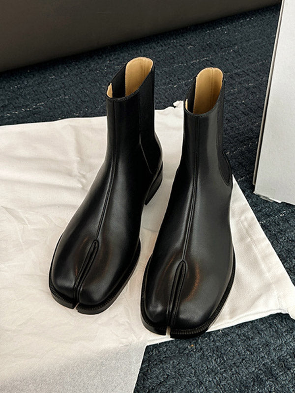 Elegantly Styled Boots for Everyday Wear