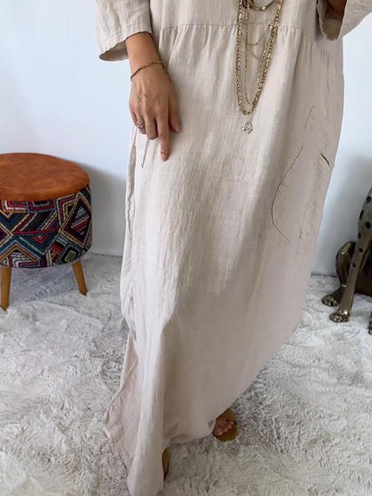 Beautifully Finished Dress in a Timeless Design