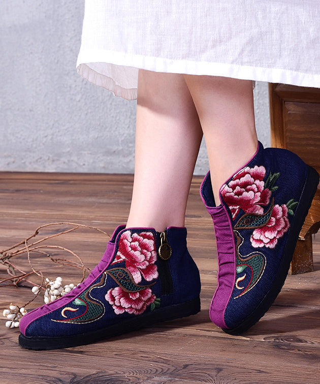 Beautifully Finished Boots in a Timeless Design