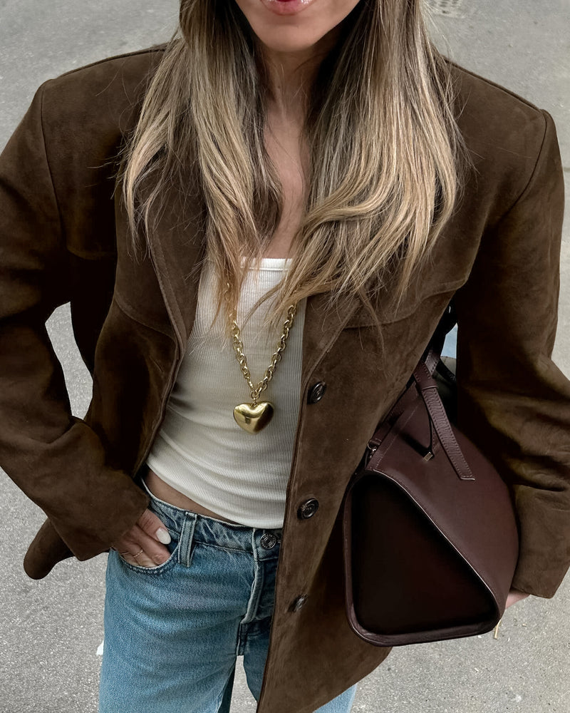 Effortlessly Elegant Jacket with a Timeless Design